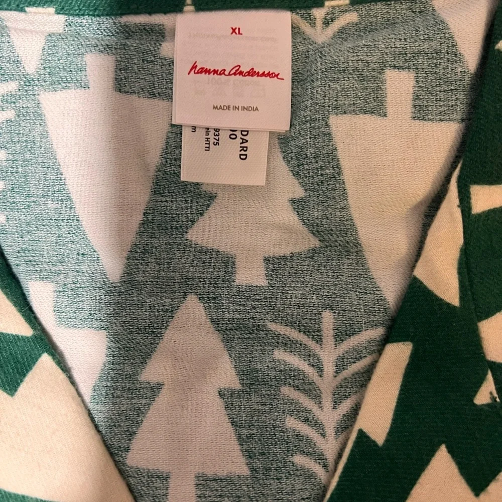 Green and White Tree Pattern Pajama Set- NEW - Picture 2 of 3